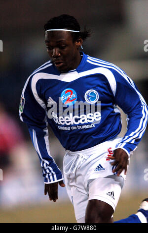 Calcio - Francia Premiere Division - Strasburgo / Caen - Stade de la Meinau. Arthur Boka, Strasburgo Foto Stock