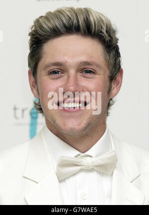 Niall Horan di una direzione arriva per il Grande ballo di Gatsby alle sale da ballo di Bloomsbury a Londra. Foto Stock