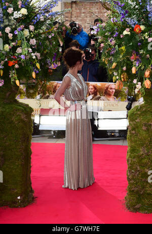 Helen McCrory partecipa alla prima inglese del film, A Little Chaos all'Odeon Kensington, Londra. PREMERE ASSOCIAZIONE foto. Data immagine: Lunedì 13 aprile 2015. Il credito fotografico dovrebbe essere: Ian West/PA Wire Foto Stock