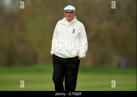 Cricket - Non-First Classe 3 giorno Match - Oxford MCCU v Surrey - Giorno 2 - I Parchi Foto Stock