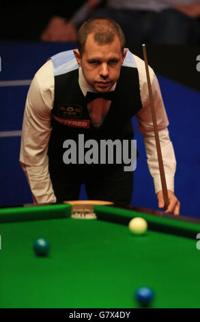 Snooker - Betfred Campionato Mondiale - Giorno tredici - Crucible Theatre Foto Stock