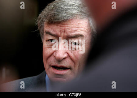 Ministro degli affari sociali Seamus Brennan TD. Foto Stock