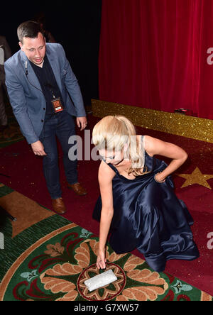 British SOAP Awards 2015 - Manchester. Amanda Clapham partecipa ai premi britannici SOAP al Palace Hotel di Manchester. Foto Stock