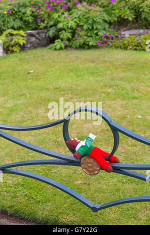 Bournemouth Dorset, Regno Unito. 27 Giugno, 2016. Il Townswomen corporazioni della bomba di filato giardini di Bournemouth e il lungomare Credito: Carolyn Jenkins/Alamy Live News Foto Stock