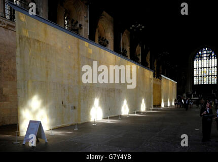 L etica della polvere, un arte di installazione nella Westminster Hall, nel Palazzo di Westminster a Londra, da Jorge Otero-Pailos. Foto Stock