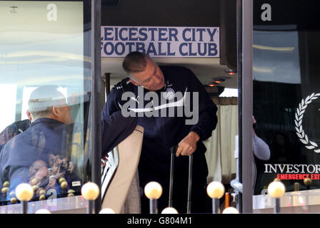 Leicester City Manager, Nigel Pearson in pullman prima della partita della Barclays Premier League allo Stadium of Light, Sunderland. Foto Stock