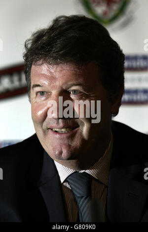 Calcio - Coppa del Mondo 2006 Qualifier - Gruppo sei - Galles v Austria - Conferenza stampa - Cardiff Foto Stock