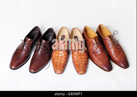 Scarpe, pantaloni, sarti, moda, mens, classic, vestiti, abbigliamento, pulire, piedi, nuovo, borse e scarpe, elegante, moda, uomini, pelle, Foto Stock