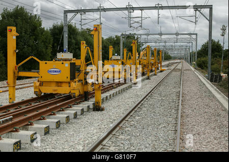 Il cantiere a Bourne End in agosto 2003. Questa zona è stato creato un campo verde sito per assemblare la Bourne End scavalcamenti durante la West Coast ML. Foto Stock