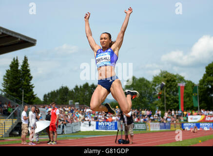 Atletica - Hypo-Meeting - giorno due - Mosle Stadion. La Gran Bretagna Jessica Ennis-Hill compete nel salto a lungo. Foto Stock