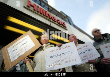 Glasgow sciopero sotterraneo - Hillhead Foto Stock