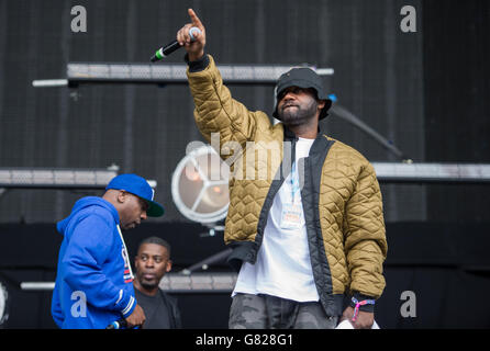 Gza, U-God, Ghostface Killah e Capadonna di Wu Tang Clan si esibiscono dal vivo sul palco il giorno 1 del festival Parklife il 06 2015 giugno a Heaton Park Manchester, Regno Unito Foto Stock