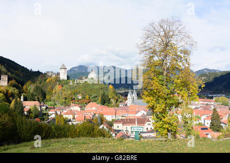Vista dalla Virgilienberg alle rovine di Rotturm , castello di Petersberg e la città vecchia con la Chiesa di San Bartolomeo (LEF Foto Stock