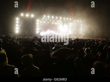 Il Prodigy si esibisce sul palco principale all'Isle of Wight Festival, a Seaclose Park, Newport, Isle of Wight. Foto Stock