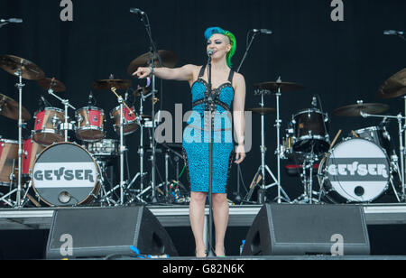 Il Lounge Kittens vive sul palco il giorno 2 del festival Download il 12 2015 giugno a Donington Park, Regno Unito Foto Stock