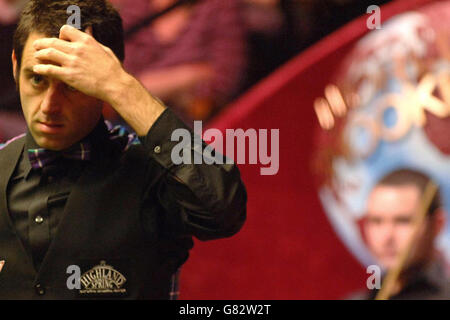 Snooker - Ambasciata del campionato mondiale 2005 - Primo round - Ronnie O'Sullivan v Stephen Maguire - il crogiolo Foto Stock