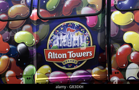 Alton Towers Smiler incidente. Vista generale del parco a tema Alton Towers e del resort Foto Stock
