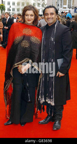 Pioneer British Academy Television Awards - Theatre Royal. Attori Meera Syal e Sanjeev Bhaskar. Foto Stock