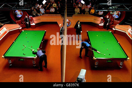 Snooker - Ambasciata del campionato mondiale 2005 - Secondo round - Stephen Hendry v Anthony Hamilton - Il crogiolo Foto Stock