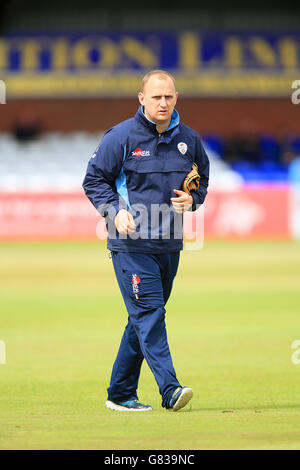 Cricket - LV= County Championship - Divisione di due - tre giorni -Derbyshire v Surrey - 3AAA County Ground Foto Stock