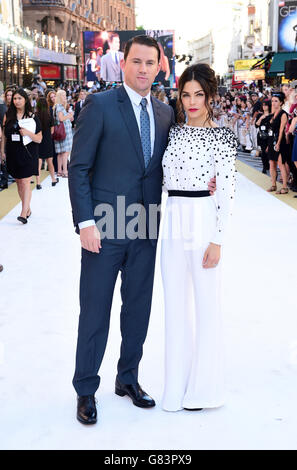 Channing Tatum e Jenna Dewan-Tatum partecipano alla prima Magic Mike XXL tenutasi a Vue West End, 3 Crannourn Street, Leicester Square, Londra. Data immagine: Martedì 30 giugno 2015. Il credito fotografico dovrebbe essere: Ian West/PA Wire Foto Stock