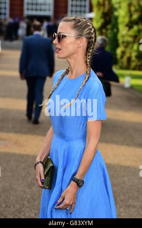 Laura Bailey partecipa a un pre-Wimbledon Party ospitato da Vogue e Ralph Lauren al Kensington Palace Orangery, Londra. Foto Stock