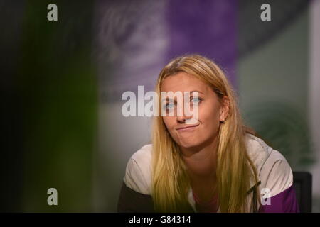 Petra Kvitova, della Repubblica Ceca, tiene una conferenza stampa nella sala principale dell'intervista durante una giornata di anteprima per i Campionati di Wimbledon presso l'All England Lawn Tennis and Croquet Club di Wimbledon. Il credito fotografico dovrebbe essere: Florian Eisele/AELTC/POOL/PA Wire. Foto Stock