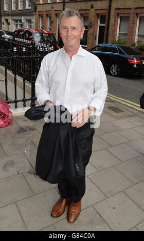 L'ex vice-oratore dei Commons Nigel Evans in arrivo per il Summer Party dello spettatore presso gli uffici della rivista nel centro di Londra. Foto Stock