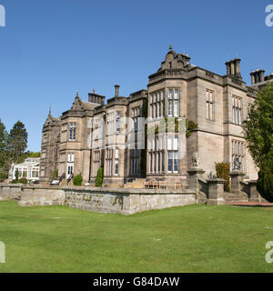 Matfen Hall di Northumberland, Inghilterra. La neogotica Manor House è un albergo di lusso con un ristorante, spa e un campo da golf. Foto Stock