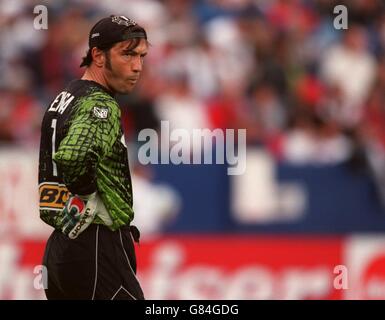 Calcio - Tampa Bay Mutiny contro New England Revolution. Walter Zenga, Rivoluzione del New England Foto Stock