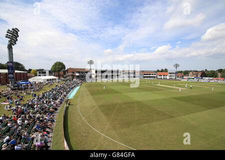 Cricket - Tour Match - giorno uno - Kent / Australia - Spitfire Ground. Una vista generale dei tifosi durante la partita di tour presso lo Spitfire Ground, Kent. Foto Stock