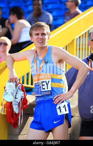 Atletica - 2015 Sainsbury's British Championships - Day One - Alexander Stadium. Alex Tovey (WSE Houns) dopo il suo Mens 1500m calore 1 Foto Stock