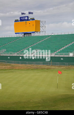 Tribuna temporanea e il quadro di valutazione in posizione aperta per il campionato di golf presso il Royal Birkdale corso, Lancashire, Regno Unito Foto Stock