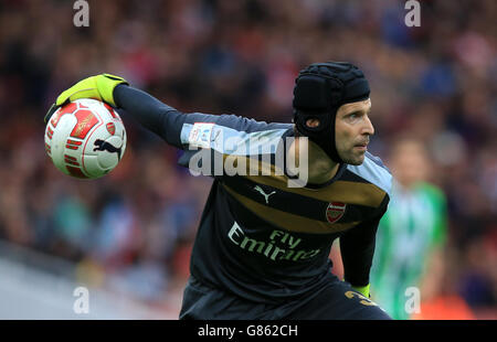 L'Arsenal's Petr Cech durante la partita della Emirates Cup all'Emirates Stadium di Londra. Foto Stock