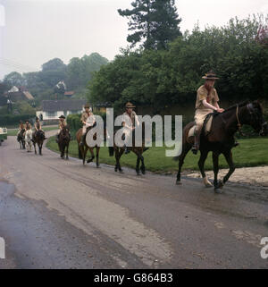 Gioventù - Montato Boy Scout - Hadstock, Essex Foto Stock