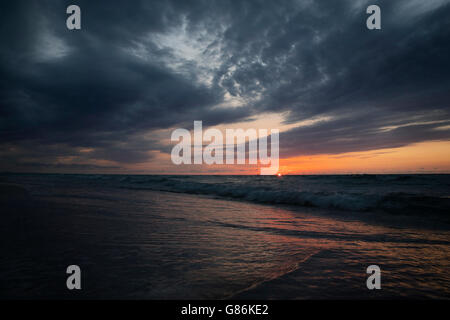 Tramonto sulla spiaggia di Varadero, Cuba Foto Stock