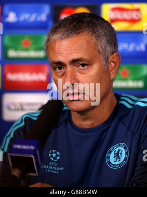 Soccer - UEFA Champions League - Gruppo G - Chelsea v Maccabi Tel Aviv - Chelsea - Formazione e conferenza stampa - Cobham Traini... Foto Stock