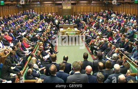 L'Aula di discussione durante il primo ministro di domande nella Camera dei Comuni di Londra. Foto Stock