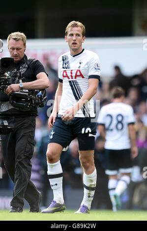 Calcio - Barclays Premier League - Tottenham Hotspur / Manchester City - White Hart Lane. Harry Kane di Tottenham Hotspur appare sollevato dopo il fischio finale durante la partita della Barclays Premier League a White Hart Lane, Londra. Foto Stock