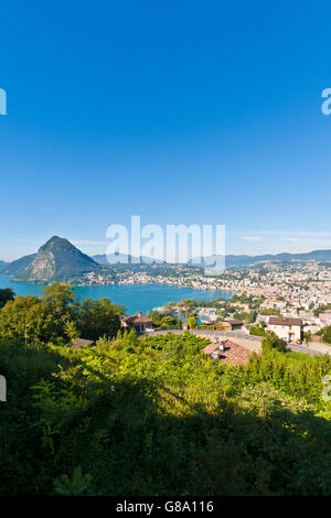 Vista su Lugano e Lago di Lugano, Lago di Lugano, Ticino, Svizzera, Europa Foto Stock