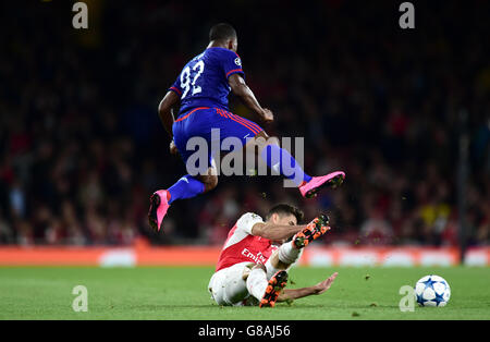 Soccer - UEFA Champions League - Gruppo F - Arsenal v Olympiacos - Emirates Stadium Foto Stock