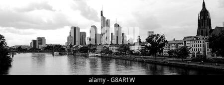 Skyline del distretto finanziario di Francoforte, Germania Foto Stock