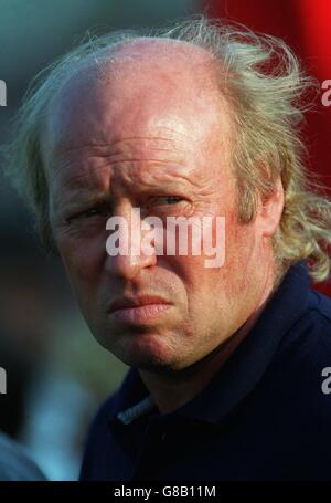 Calcio amichevole - RC Lens contro Red Star Belgrado. RC Lens manager Daniel Leclercq Foto Stock