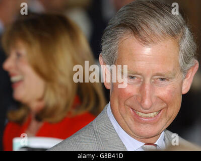 Prince Charles - Dartington Hall. Il Principe di Galles della Gran Bretagna all'interno di Dartington Hall. Foto Stock