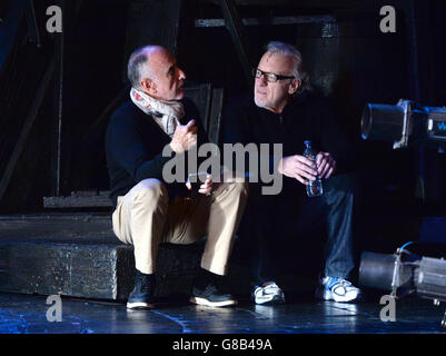 Compositore Claude-Michel Schonberg durante le prove per il 30° anniversario di Les Miserables Gala Performance in aiuto di Save the Children tenuto al Queen's Theatre, Londra Photo credit should Read: Doug Peters/ PA Foto Stock