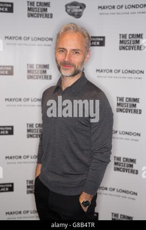 L'attore Mark Bonnar arriva al lancio VIP della mostra scoperta del Crime Museum al Museo di Londra. Foto Stock