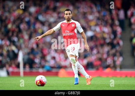 L'Arsenal's Santi Cazorla durante la partita della Barclays Premier League all'Emirates Stadium di Londra. PREMERE ASSOCIAZIONE foto. Data immagine: Domenica 4 ottobre 2015. Guarda la storia dell'arsenale DI CALCIO della PA. Il credito fotografico dovrebbe essere: Adam Davy/PA Wire. L'uso in-match online è limitato a 45 immagini, senza emulazione video. Nessun utilizzo nelle scommesse, nei giochi o nelle pubblicazioni di singoli club/campionati/giocatori. Foto Stock