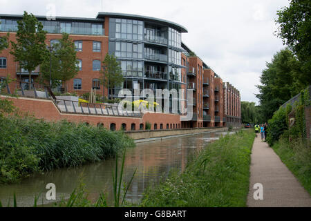 Appartamenti dalla Oxford Canal, Gerico, Oxford, Regno Unito Foto Stock