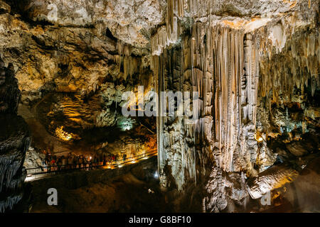 Cuevas de Nerja - Grotte di Nerja in Spagna. Famoso monumento naturale. Foto Stock