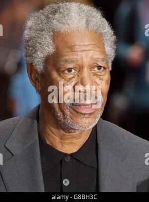 Batman inizia la prima europea - Odeon Leicester Square. Arriva la star del film Morgan Freeman. Foto Stock